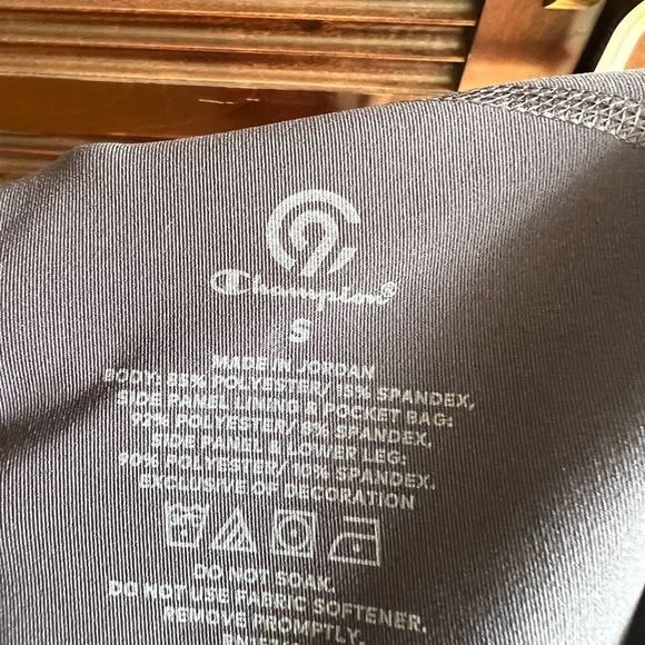 Champion grey sports/comfy wear size small - Picture 6 of 6